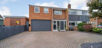 4 bedroom semi-detached house for sale