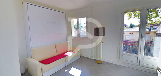 Studio meublé  à louer, 1 pièce, 21 m², Étage 2/4