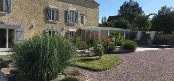 Grande maison de caractere en pierre