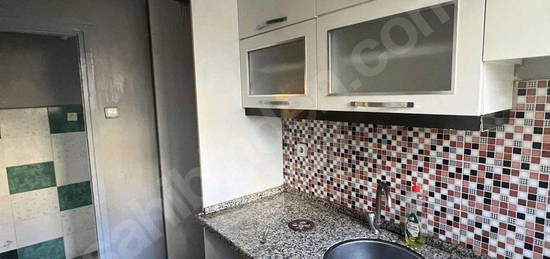 BAYRAKLI ALPASLAN MH CADDE ÜZERİ TEMİZ 2+1 KİRALIK DAİRE