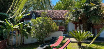 Maisonnette avec terrasse BAIL ETUDIANT de Septembre à MAI