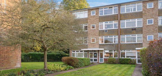 Flat for sale in Bury Meadows, Rickmansworth WD3