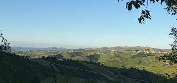 Rustico Località Ginestra, Monforte d'Alba