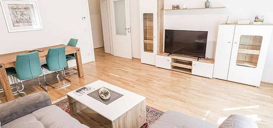 Schöne 2-Zimmer-Wohnung mit Balkon und Einbauküche in Rosenheim