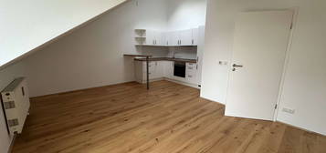 Schöne zwei Zimmer Wohnung in München (Kreis), Pullach im Isartal