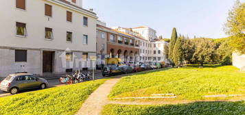 Quadrilocale via San Alberto Magno, Aventino, Roma