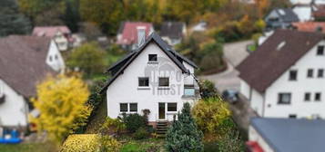 WOHNEN IN WUNDERSCHÖNER NATUR MIT BLICK AUF DIE BERGE UND DAS SCHLOSS GERNSBACH