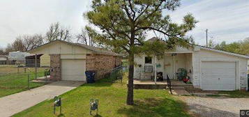 1608 S Evans Ave, El Reno, OK 73036