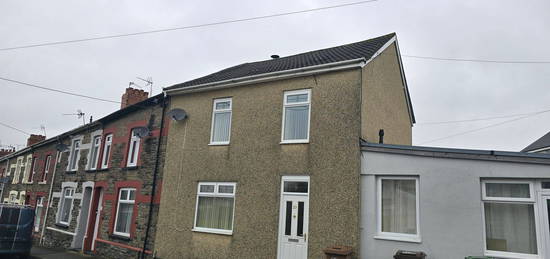 Terraced house to rent in Oak Terrace, Fleur De Lis, Blackwood NP12