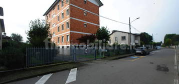 Quadrilocale via Ferruccio Garavaglia 10, Centro, Cisliano