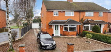 3 bed semi-detached house for sale