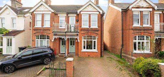 4 bed semi-detached house for sale