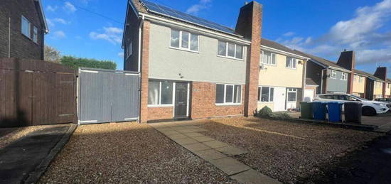 3 bedroom semi-detached house