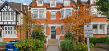 Flat for sale in Kings Road, Richmond TW10