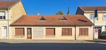 MAISON AVEC FORT POTENTIEL PROCHE DE REIMS et MOURMELON