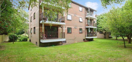 2 bedroom ground floor flat for sale