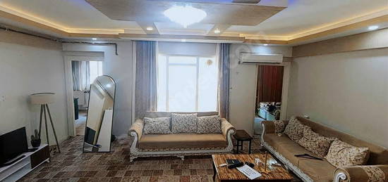 ÖZGECAN YÜZME HAVUZU ARKASINDA FUUL EŞYALI KİRALIK 2+1 DAİRE