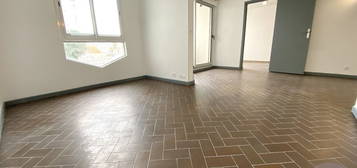 Appartement  à louer, 3 pièces, 2 chambres, 70 m²