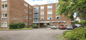 3 bedroom flat for sale