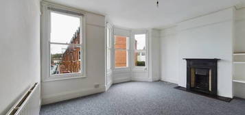 4 bedroom terraced house