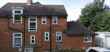 2 bed flat to rent