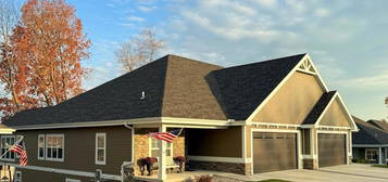 6732 Bellflower Pointe Dr, DeForest, WI 53532