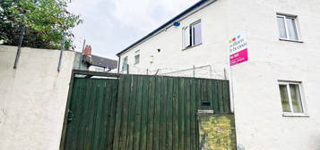 2 bed terraced house to rent