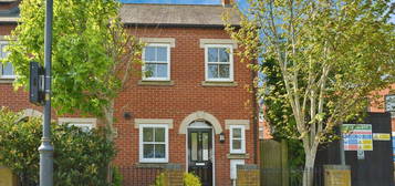 2 bed end terrace house for sale