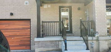 6 SILO MEWS, Barrie, Ontario