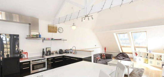 2 bed flat to rent