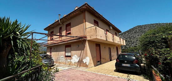 Rif 543 - Torretta, ampia villa su due livelli