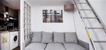 Studio meublé idéalement situé - Paris 75004