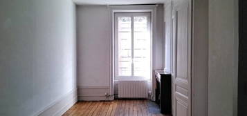 Appartement  à louer, 2 pièces, 1 chambre, 51 m²