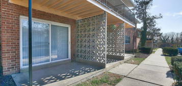 Woodington West Apartments, Baltimore, MD 21229