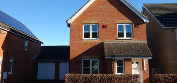 3 bedroom link detached house