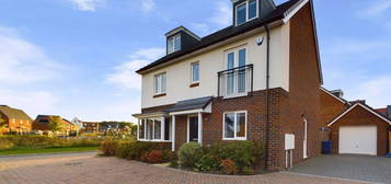 Detached house for sale in Donnington Grove, Binfield, Bracknell RG42