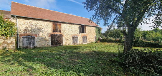 Grange isolée et maison louée