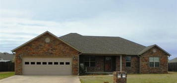 5008 S  27 1/2 St, Paragould, AR 72450