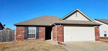 12320 N 112th East Ave, Collinsville, OK 74021