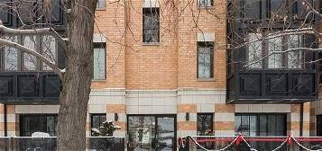 2239 N Lister Ave Apt 401, Chicago, IL 60614