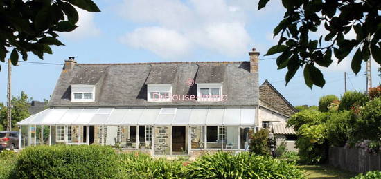 Maison en pierre sur grand terrain constructible