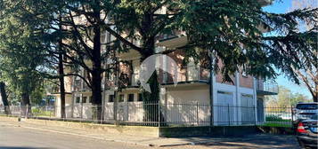 Quadrilocale in vendita in via Giovanni Battista Viotti, 7