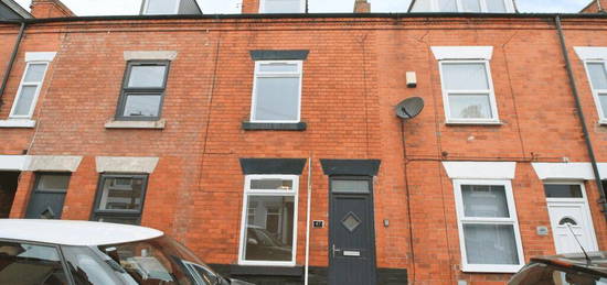 4 bedroom terraced house