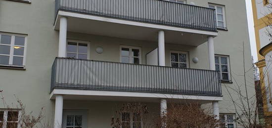 "Wohnen in der Altstadt" 2-Zi.-Wohnung mit Balkon, zentrale Lage, Freising (S1)