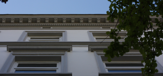 Sanierte Altbauwohnung im Hinterhof mit großer Terrasse in Schanzenlage!