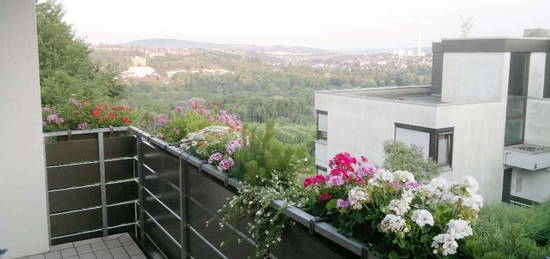 Helle, gepflegte 3-Zimmer-Wohnung mit Balkon und EBK in Stuttgart