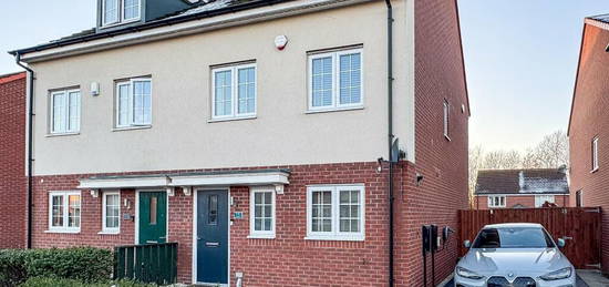 3 bedroom semi-detached house