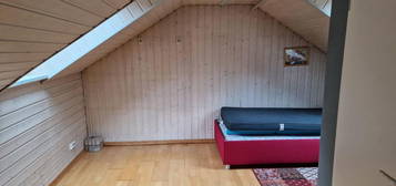 1 Dachzimmer zu vermieten in Norderstedt