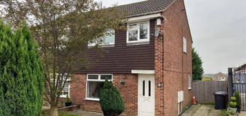 3 bedroom semi-detached house to rent