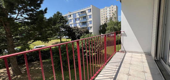 Appartement  à louer, 3 pièces, 2 chambres, 66 m²